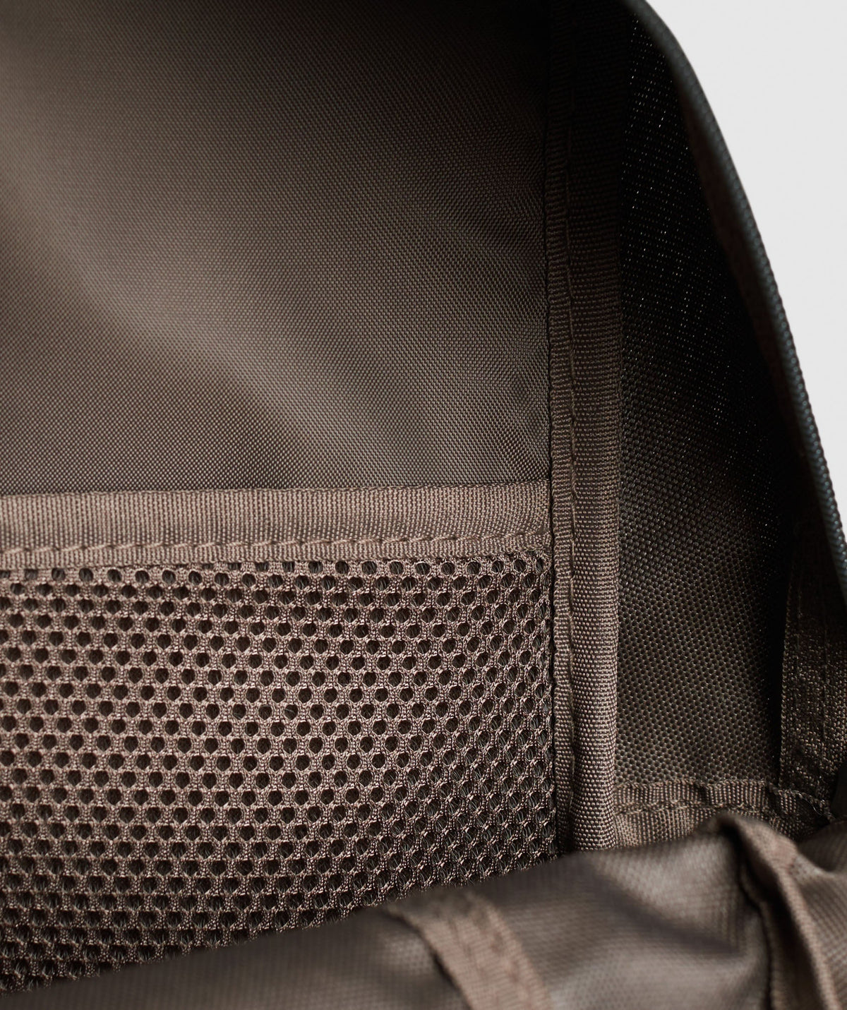 gymshark-sharkhead-backpack-camo-brown-ss24