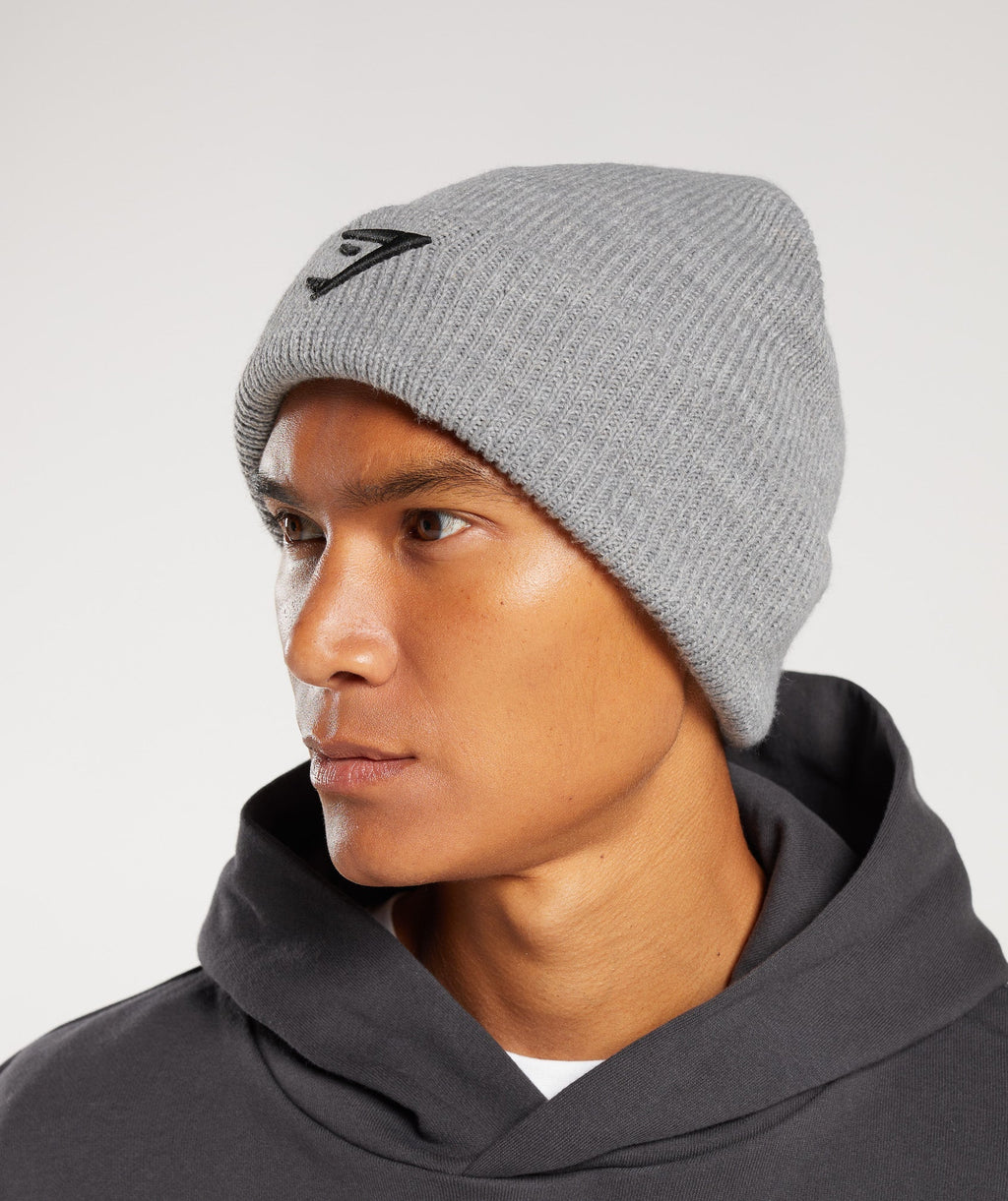 gymshark-sharkhead-beanie-light-grey-core-marl-aw23