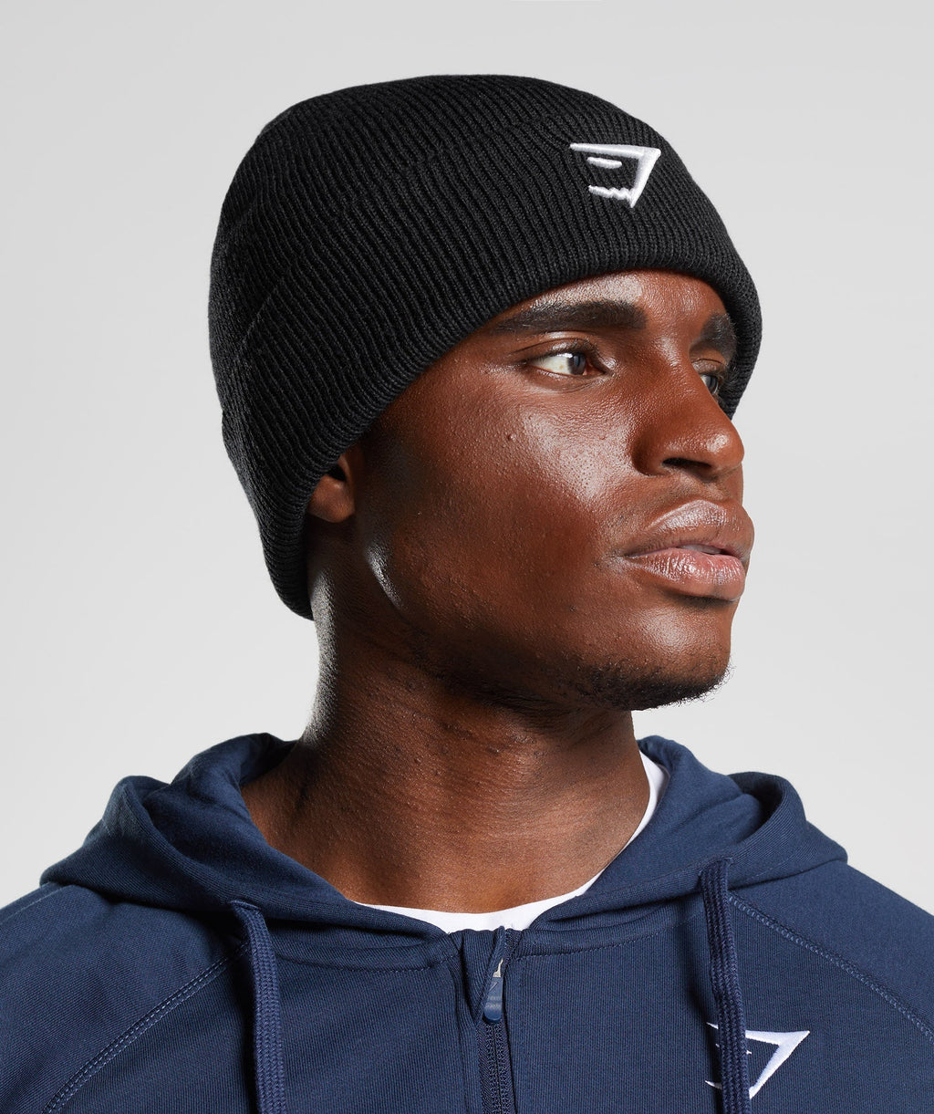 gymshark-sharkhead-beanie-black-aw22