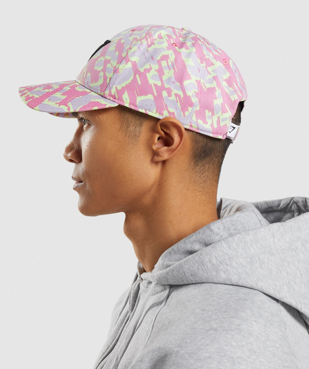 gymshark-sharkhead-cap-pink-print-ss22