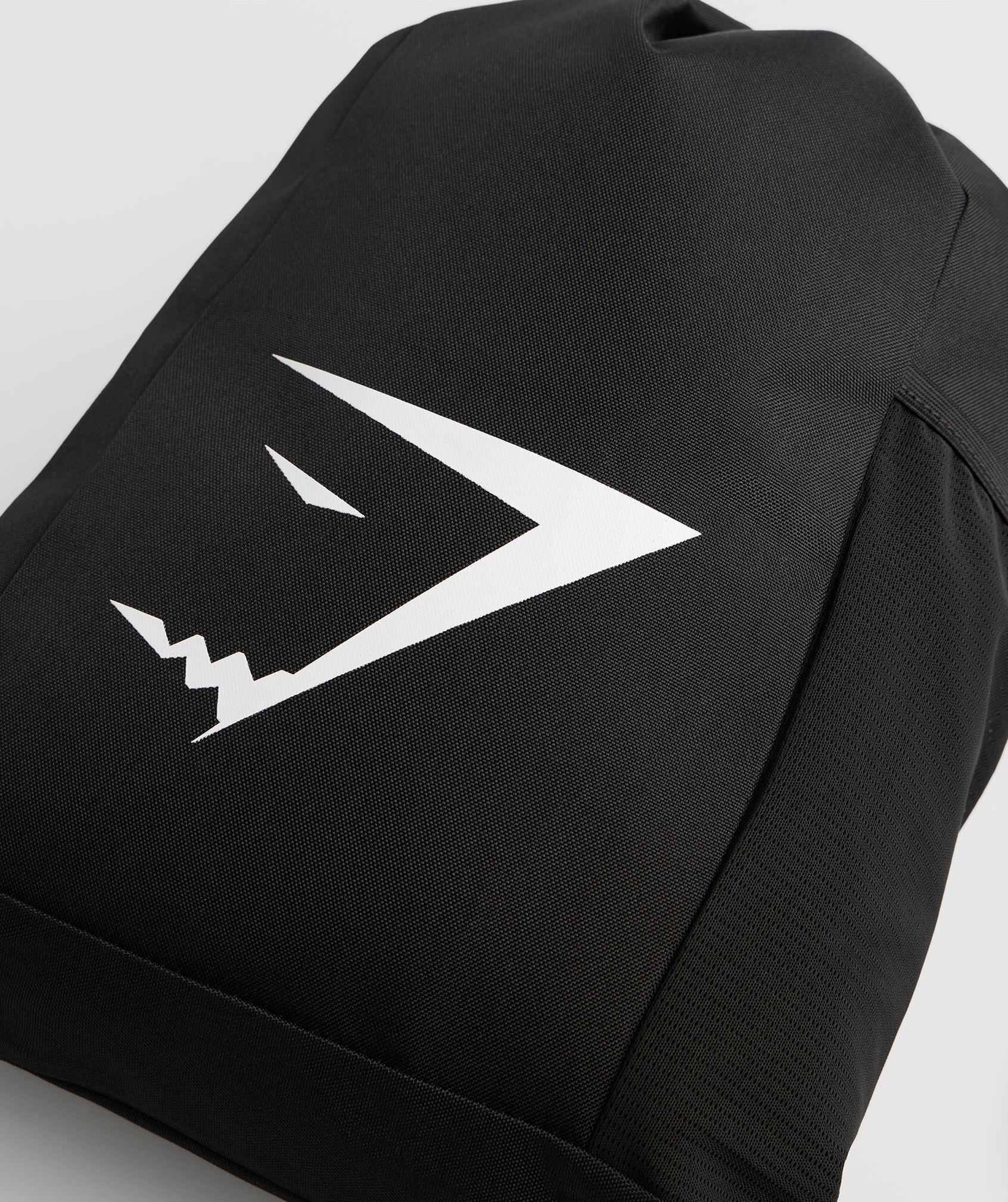 gymshark-sharkhead-gymsack-black-aw22