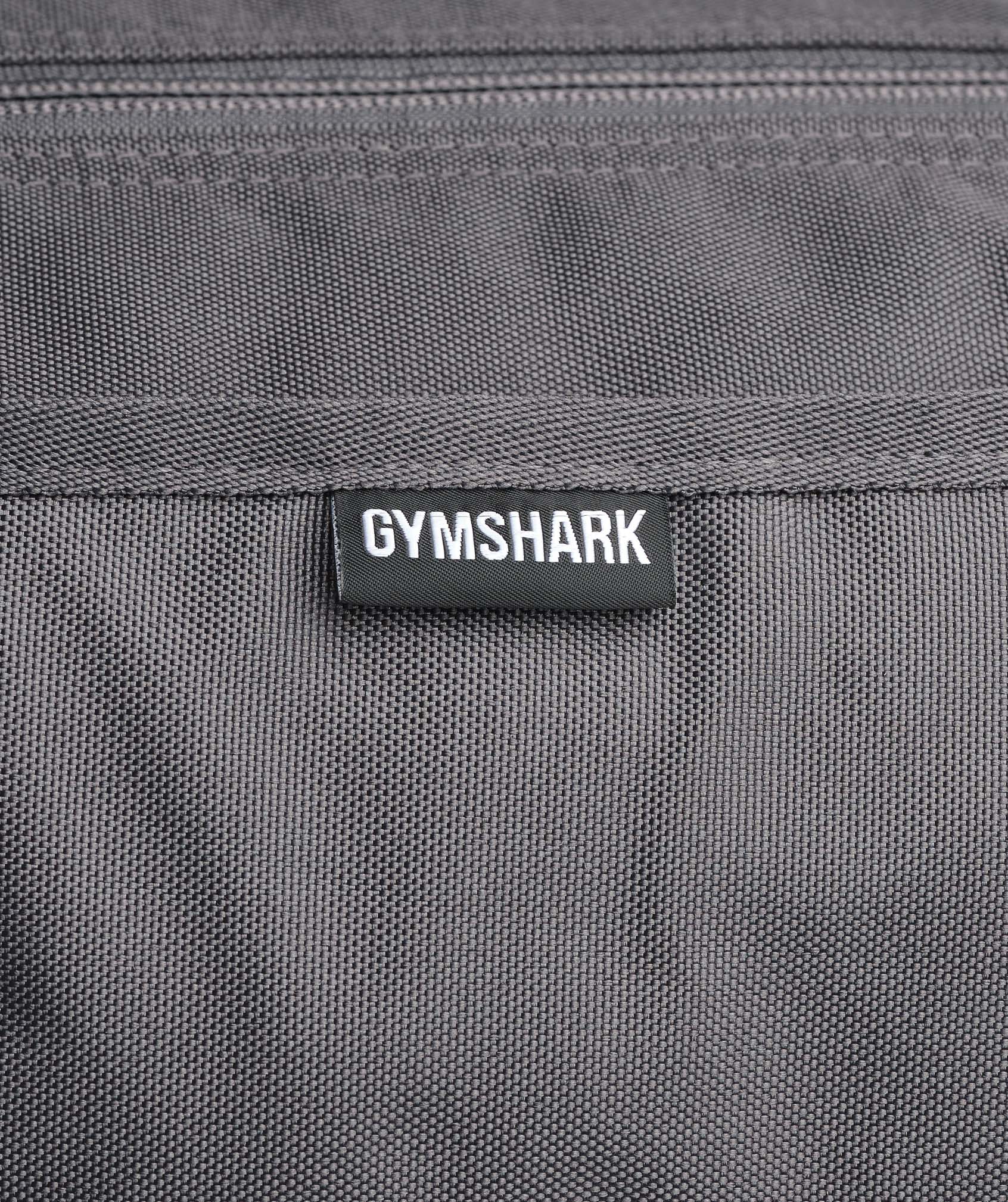 gymshark-sharkhead-holdall-graphite-grey-ss24