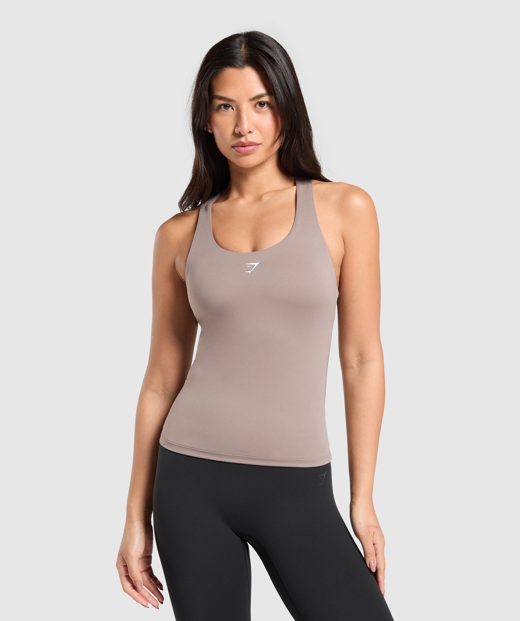 gymshark-everyday-racer-back-tank-with-shelf-lifestyle-brown-ss25
