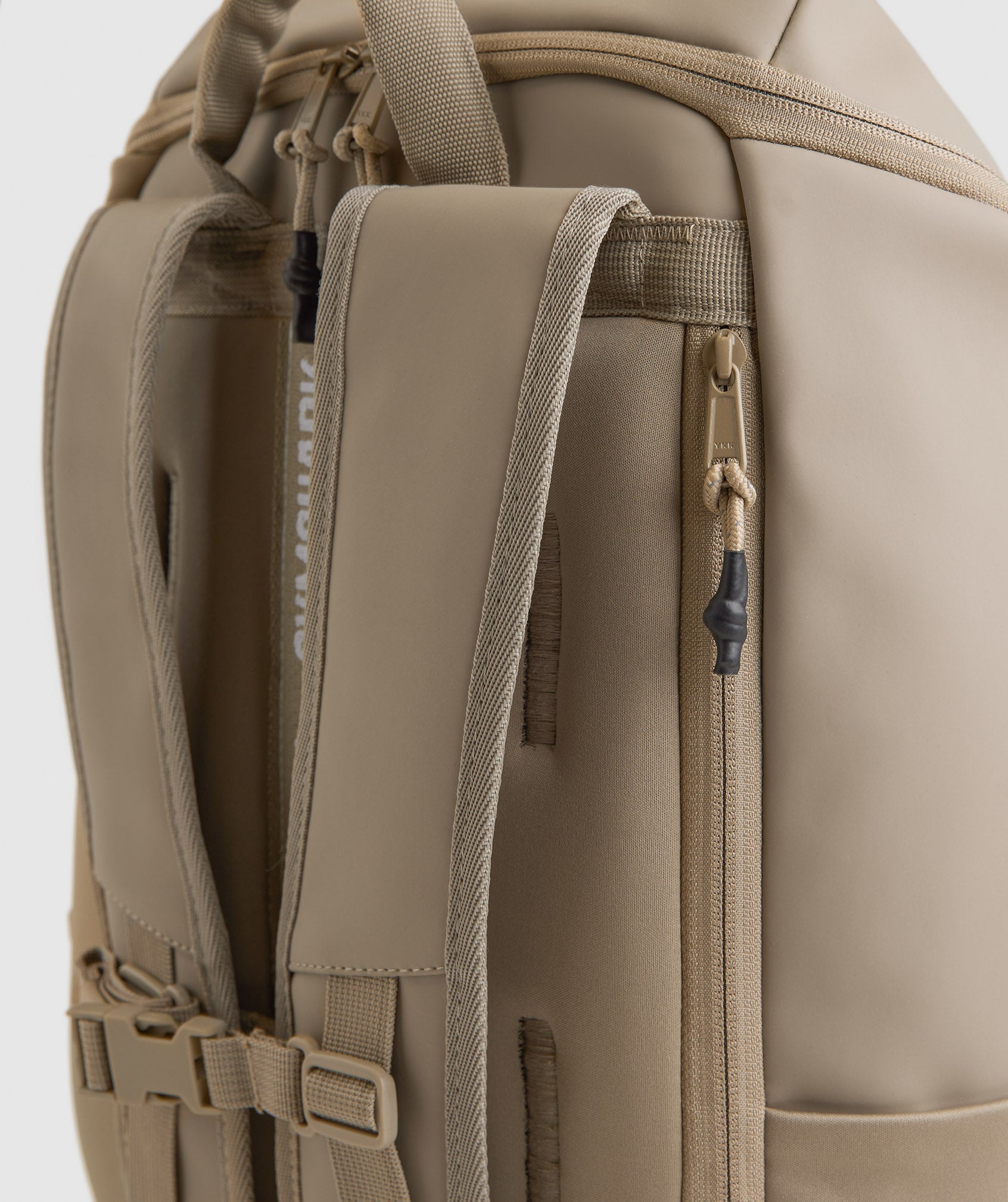 gymshark-sleek-backpack-cement-brown-ss23