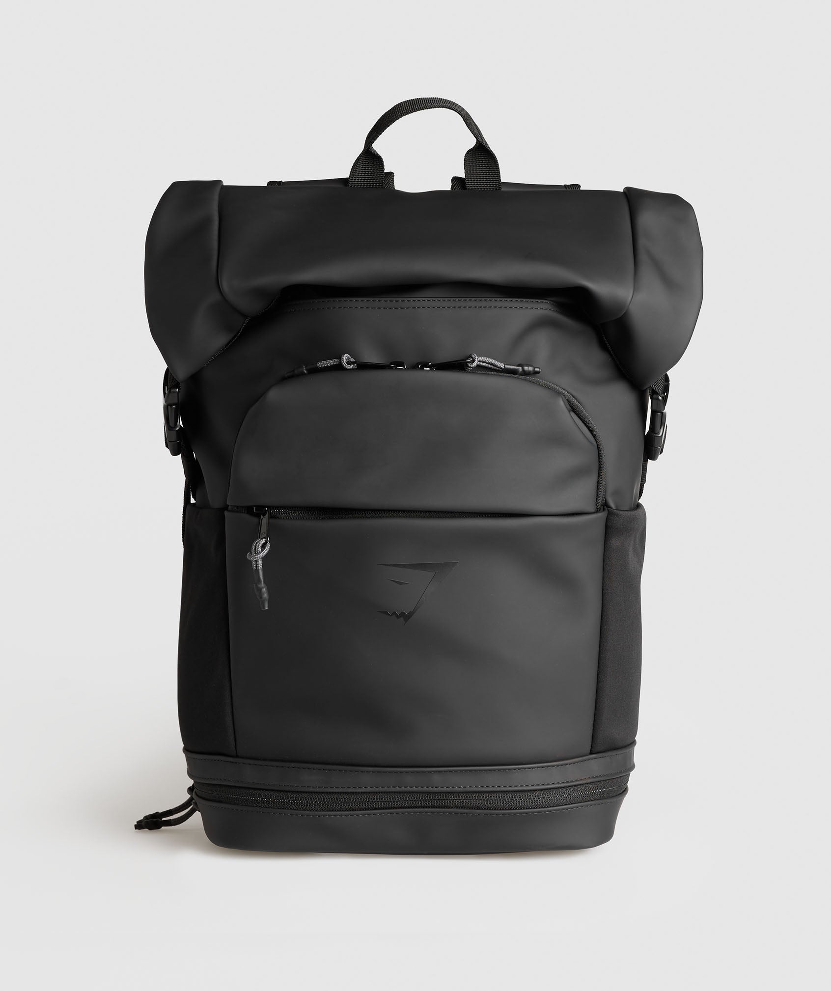 gymshark-sleek-backpack-roll-top-bag-black-aw23
