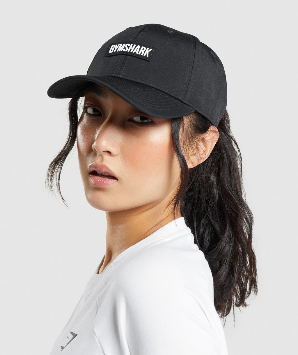 gymshark-snapback-black-ss22