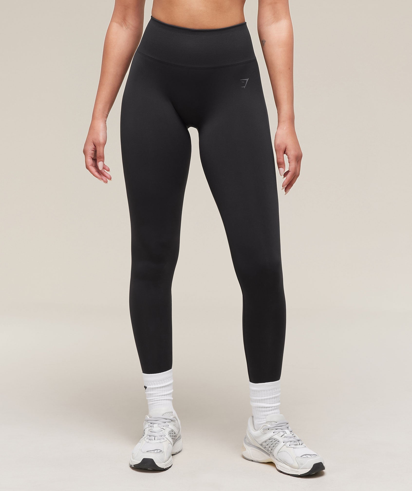 gymshark-soft-sculpt-leggings-black-ss25