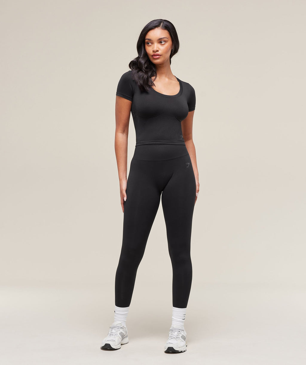 gymshark-soft-sculpt-midi-t-shirt-black-ss25