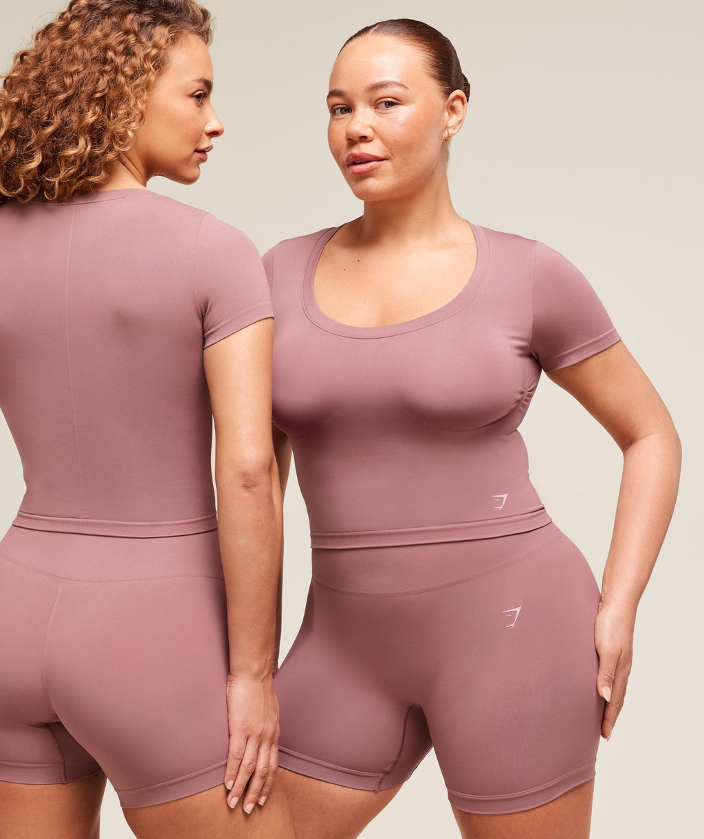 gymshark-soft-sculpt-midi-t-shirt-calm-pink-ss25