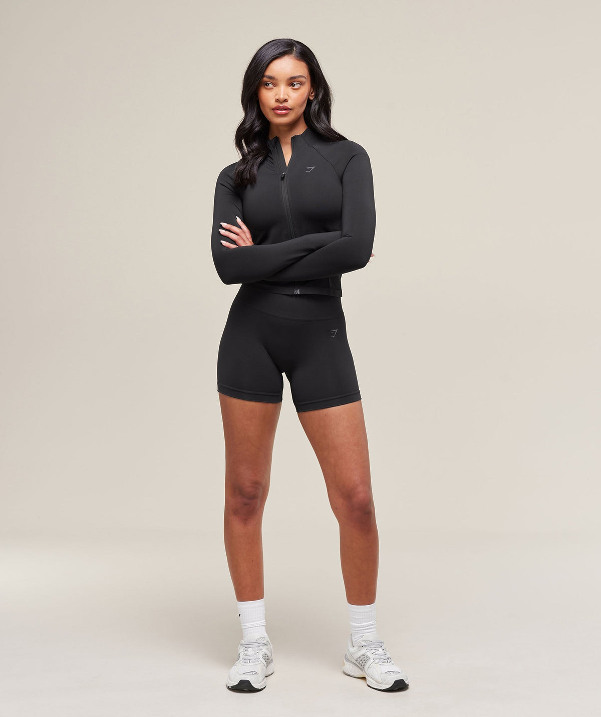 gymshark-soft-sculpt-shorts-black-ss25