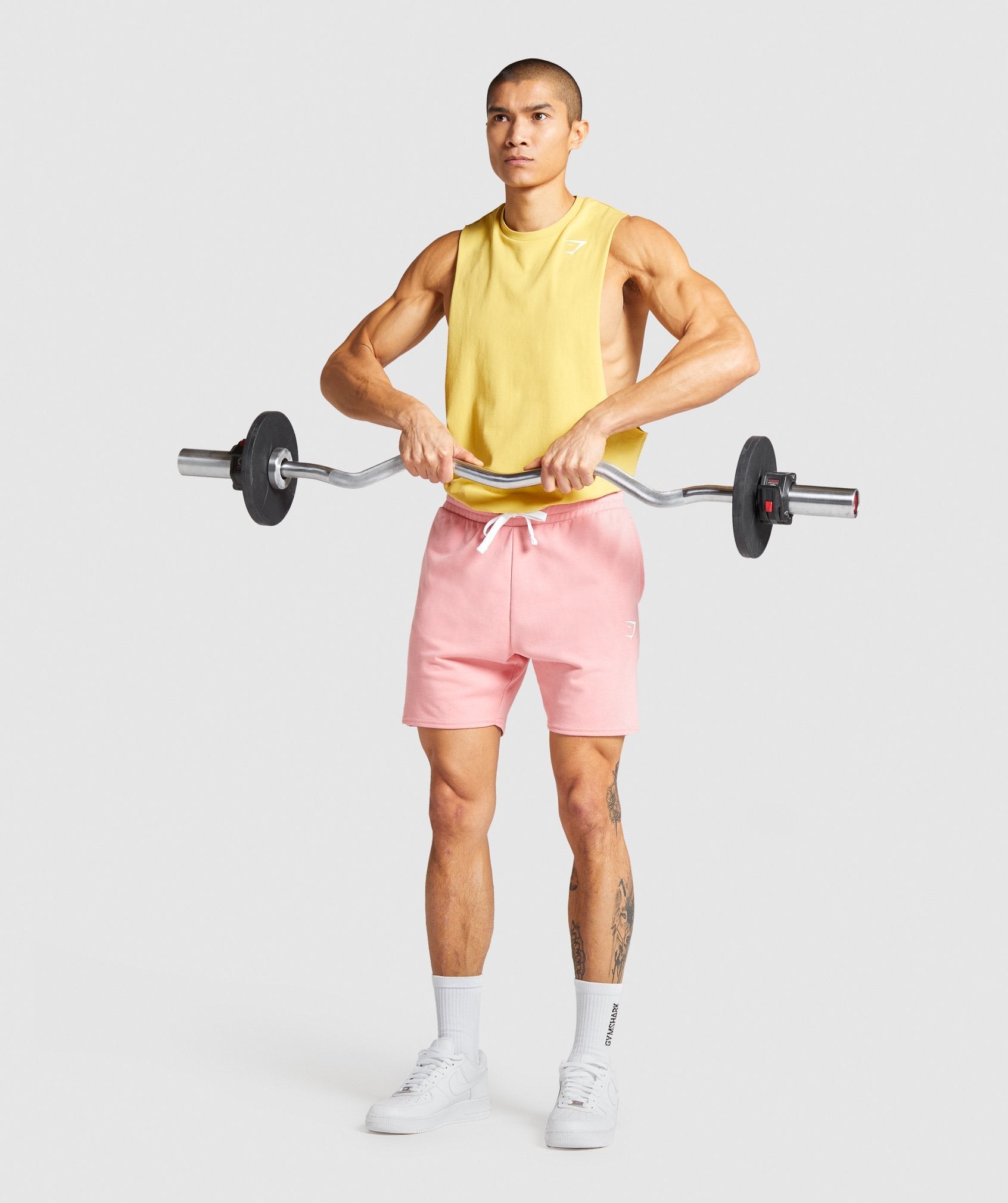 gymshark-lift-shorts-coral