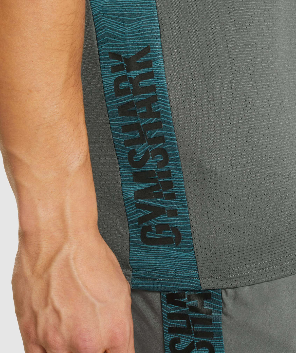 gymshark-sport-tank-charcoal-aw21
