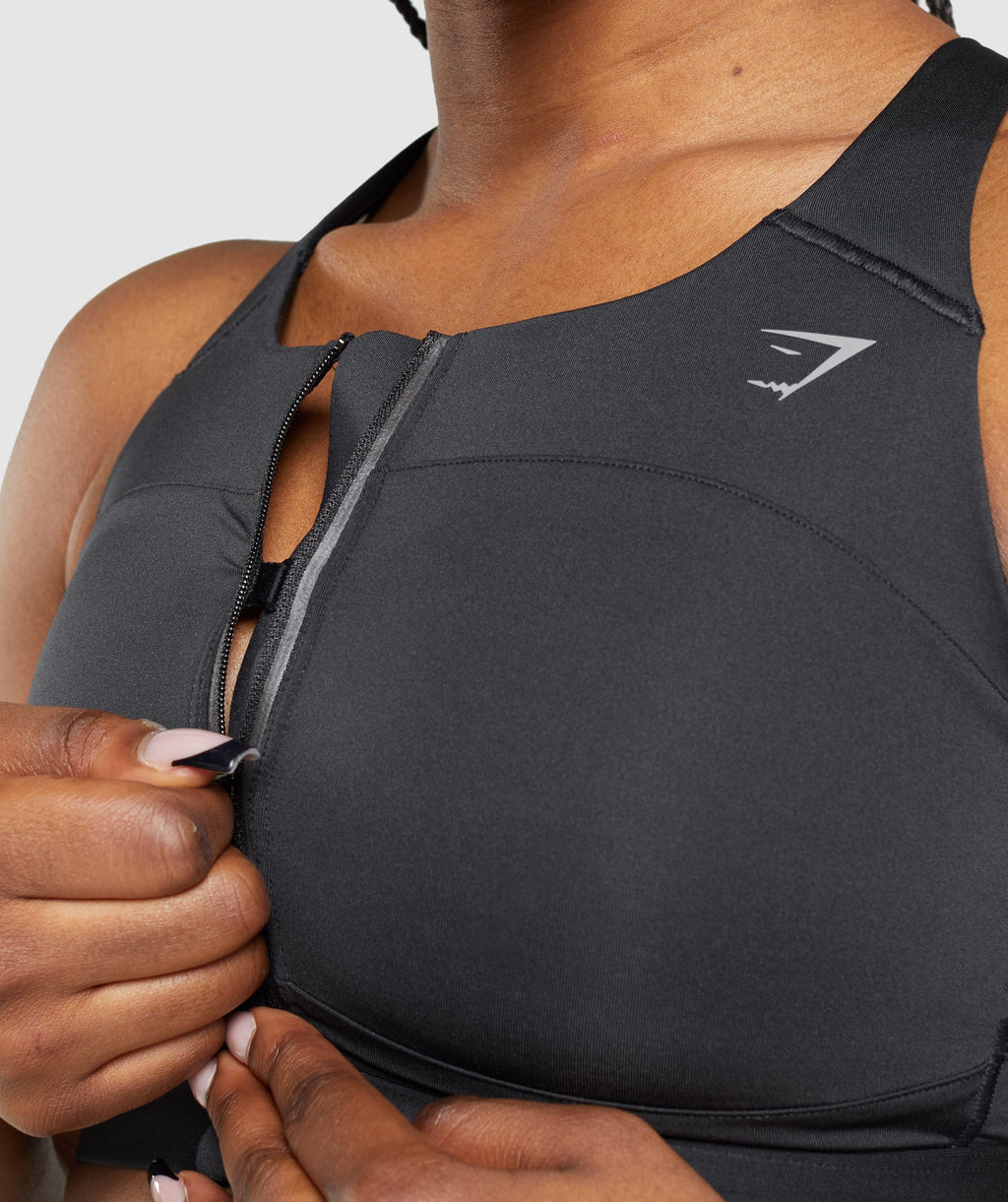 gymshark-speed-sports-bra-black-ss22