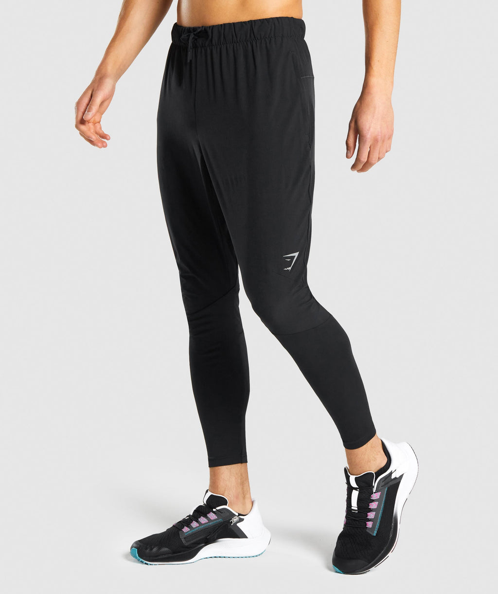 gymshark-speed-joggers-black-reflective-logo