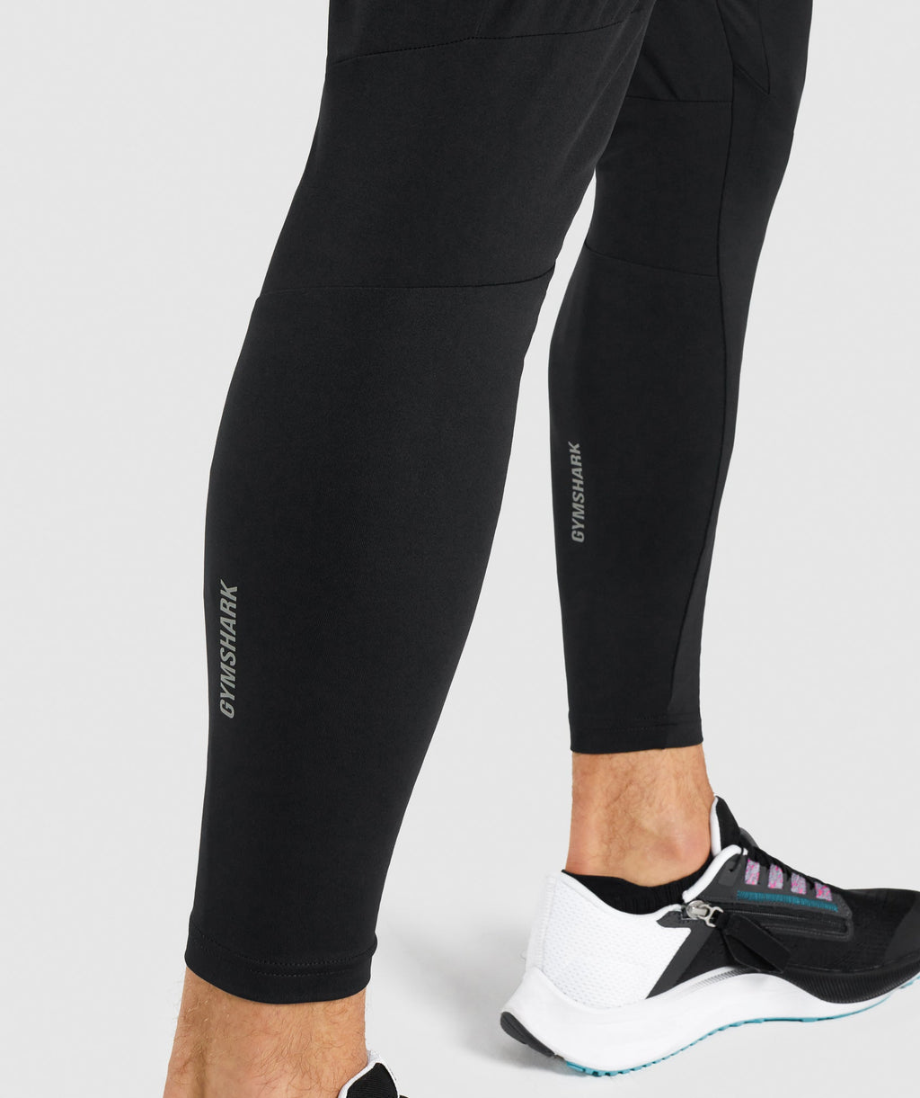 gymshark-speed-joggers-black-reflective-logo