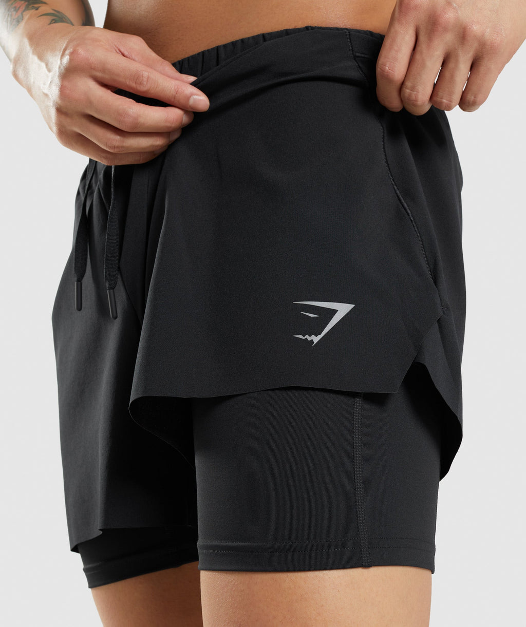 gymshark-speed-5-2-in-1-shorts-black-aw21