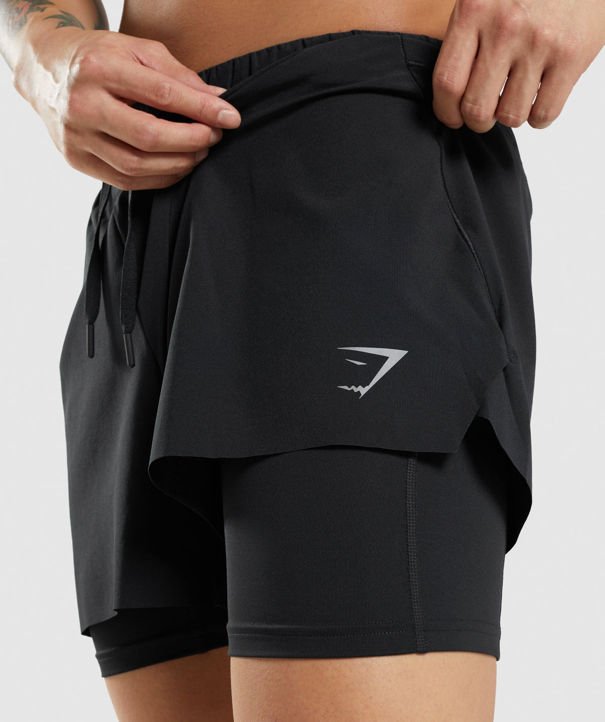 gymshark-speed-5-2-in-1-shorts-black-aw21