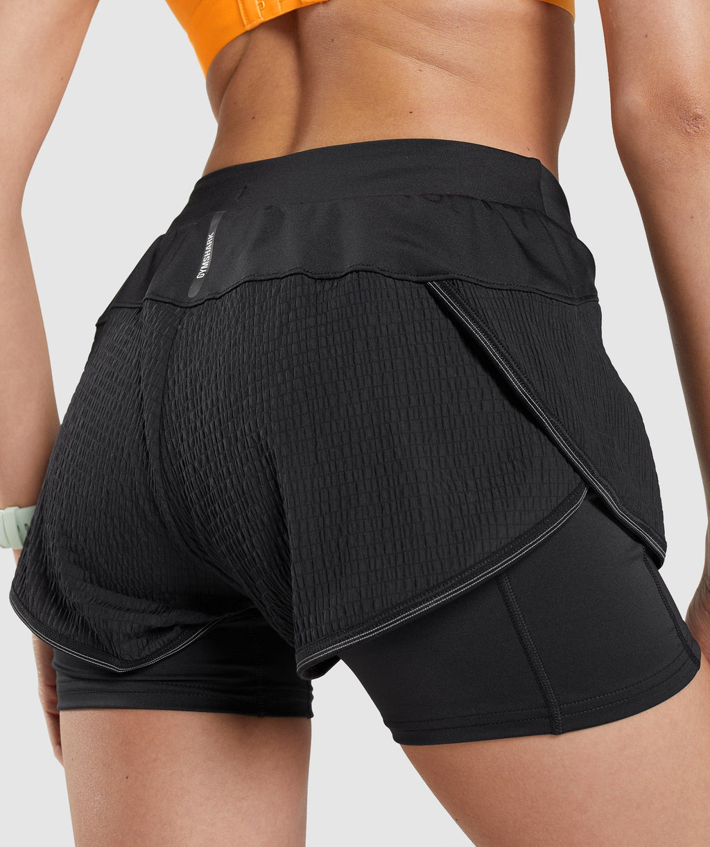 gymshark-speed-2-in-1-short-black-ss22