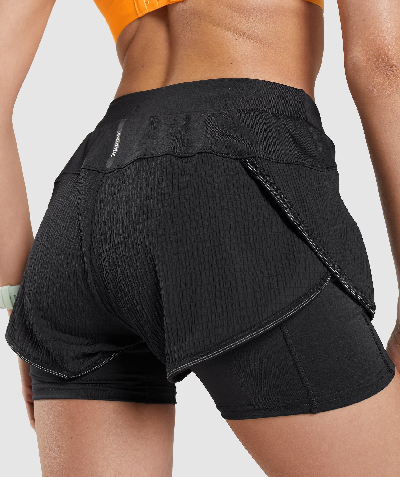 gymshark-speed-2-in-1-short-black-ss22