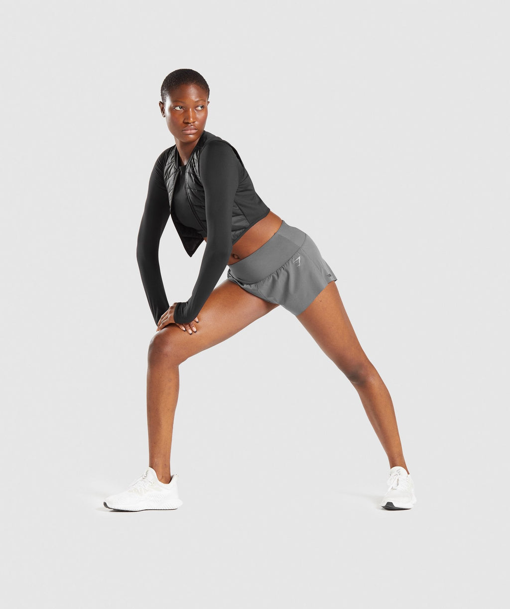 gymshark-speed-shorts-charcoal