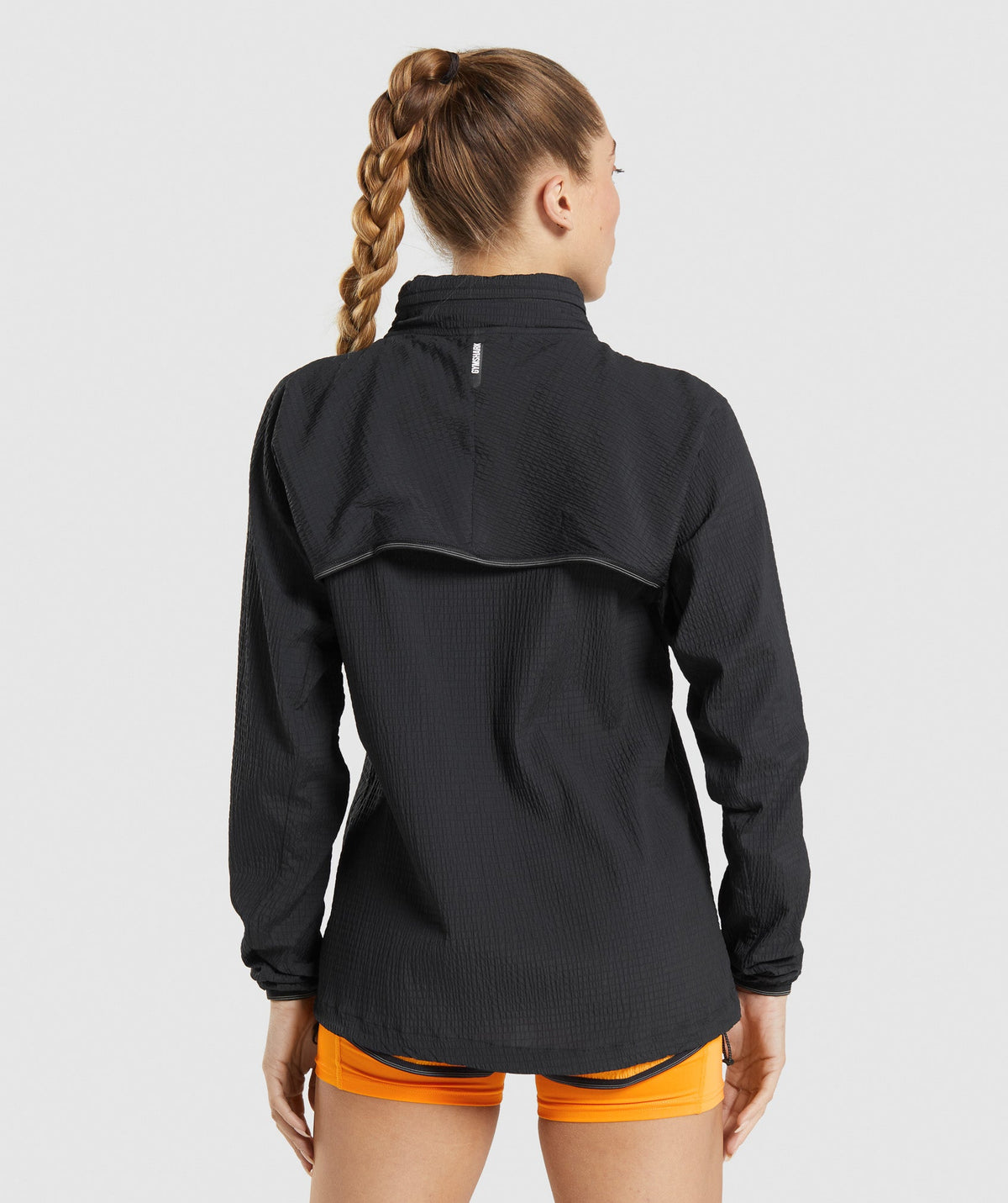 gymshark-speed-windbreaker-black-ss22-1