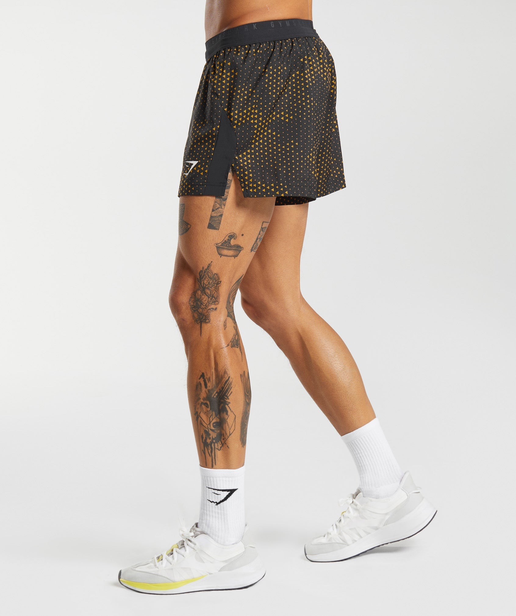 gymshark-sport-3-shorts-turmeric-yellow-print-aw22