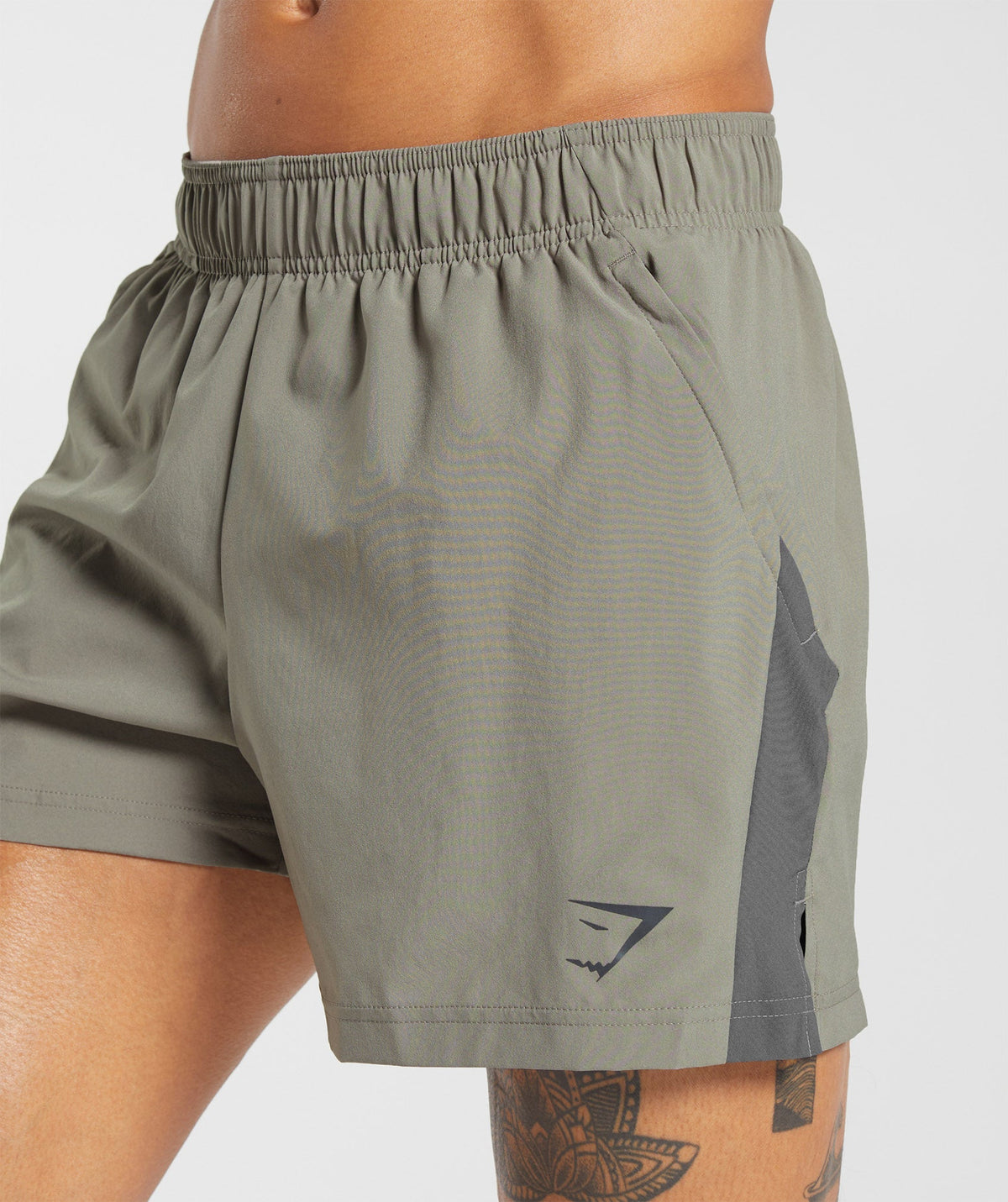 gymshark-sport-5-shorts-linen-brown-dark-grey-ss24