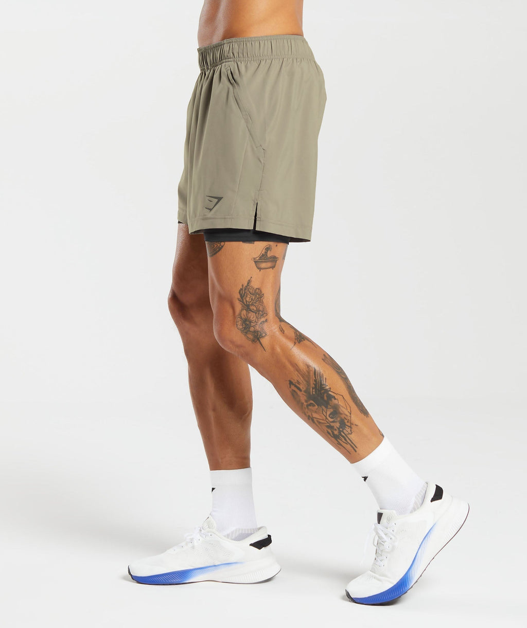 gymshark-sport-5-2-in-1-shorts-linen-brown-black-aw23