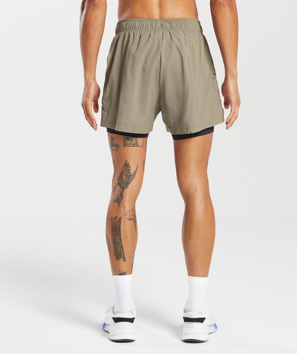 gymshark-sport-5-2-in-1-shorts-linen-brown-black-aw23