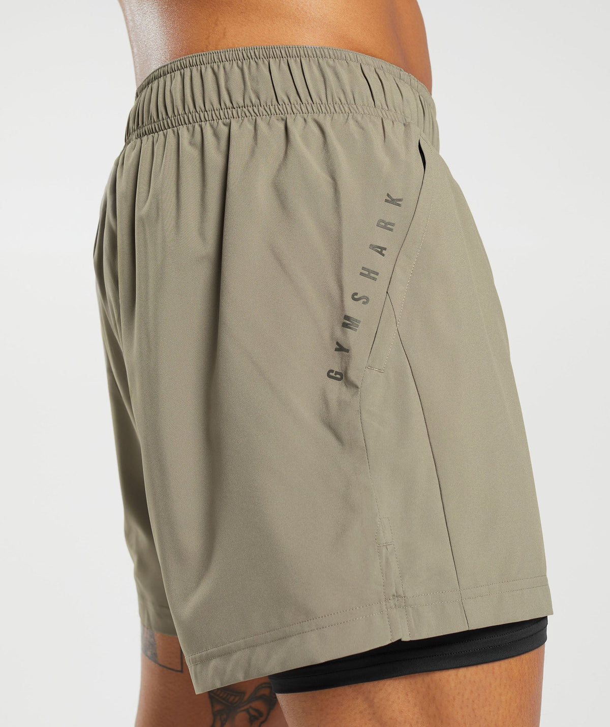 gymshark-sport-5-2-in-1-shorts-linen-brown-black-aw23