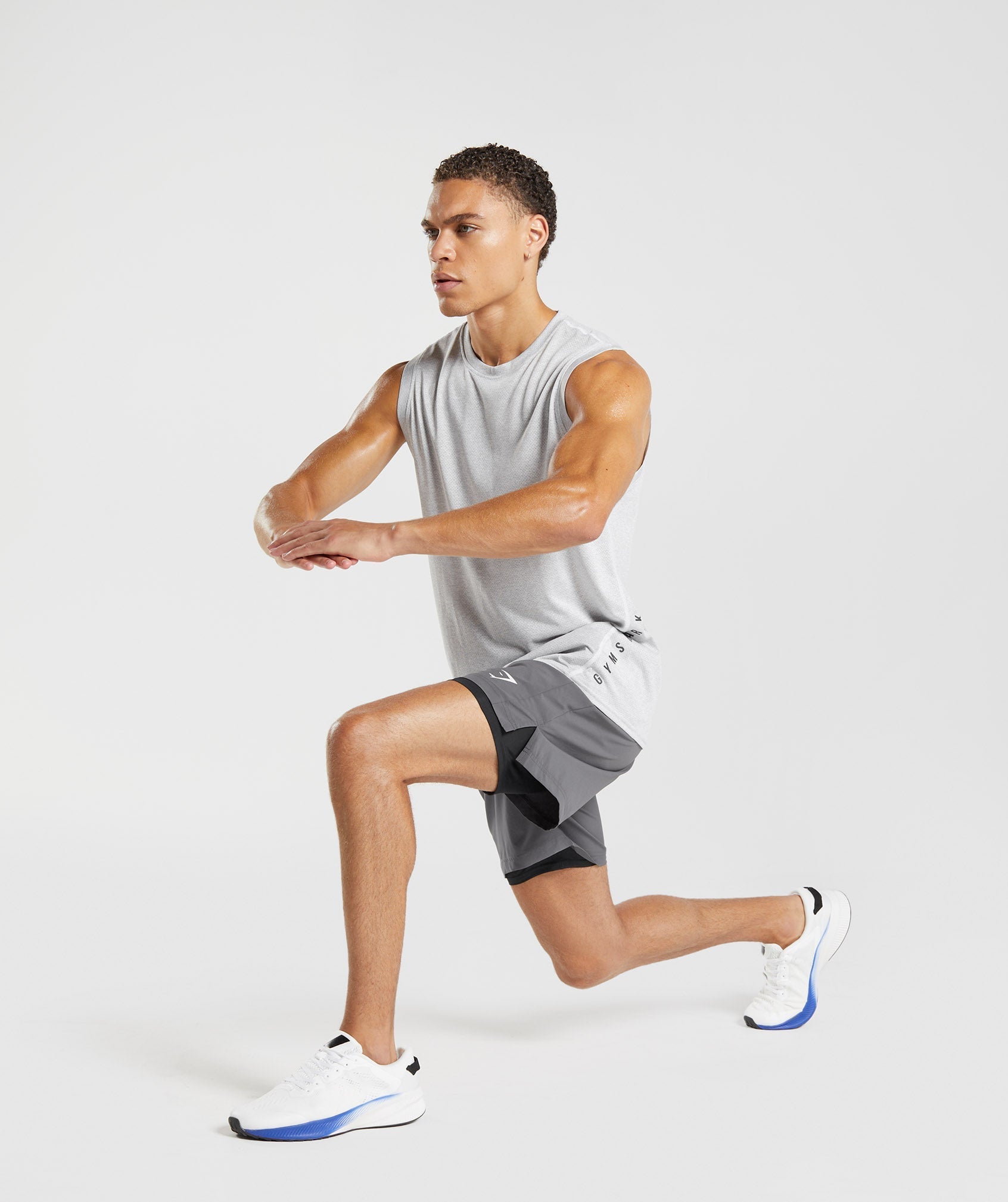 gymshark-sport-7-2-in-1-shorts-silhouette-grey-black-aw22