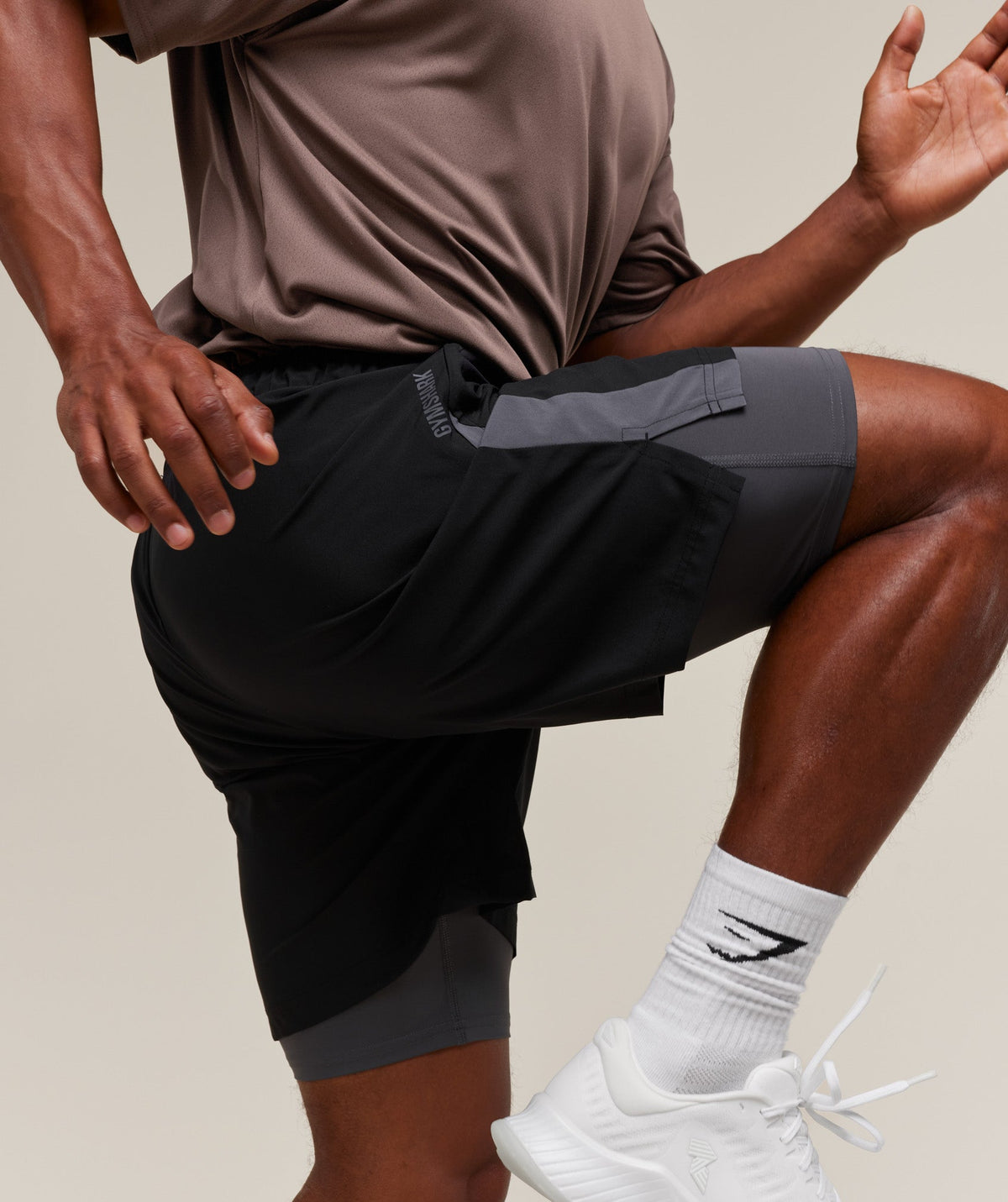 gymshark-sport-7-2-in-1-shorts-black-dark-grey-ss25