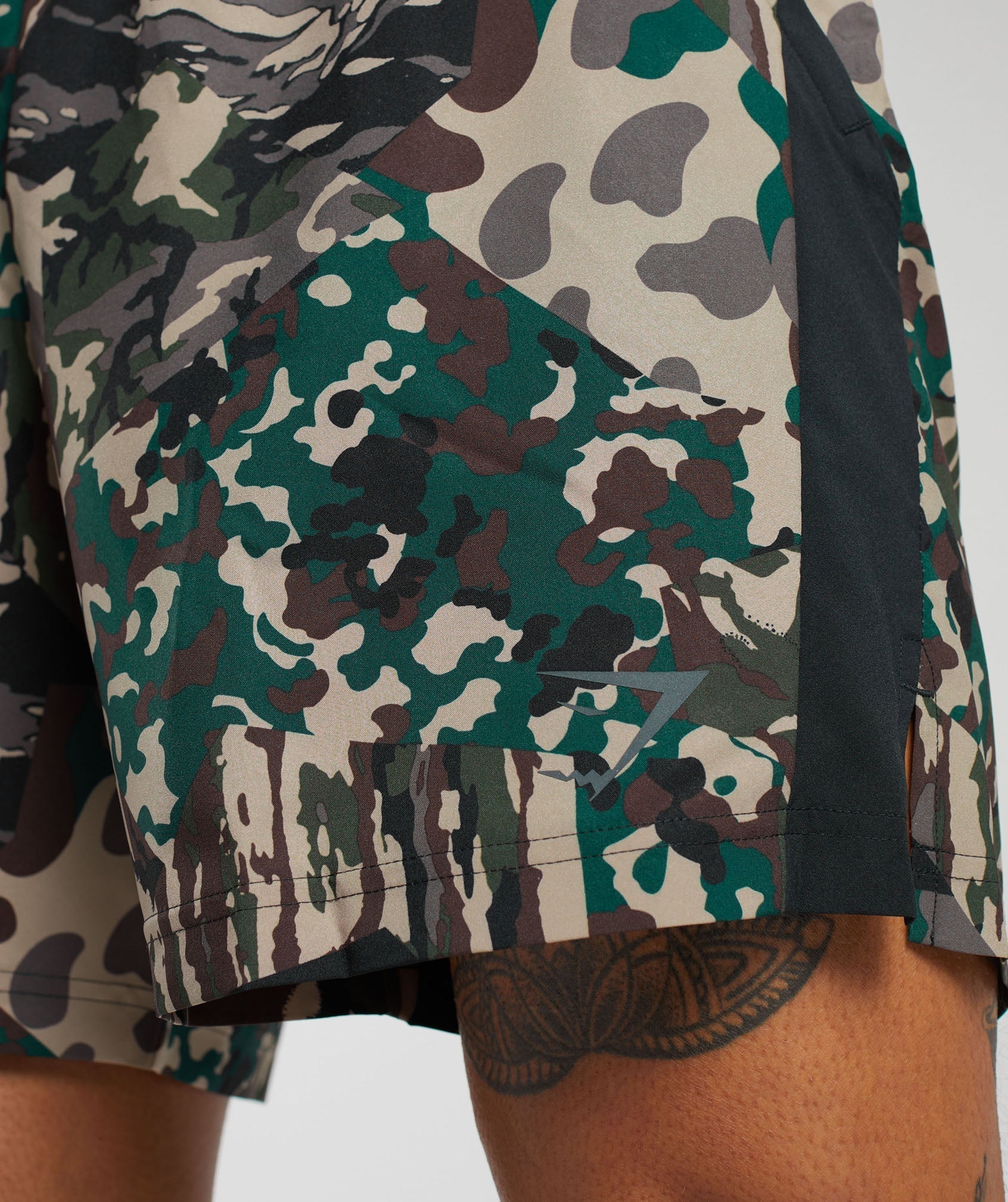 gymshark-sport-7-shorts-cement-brown-black-print-aw23