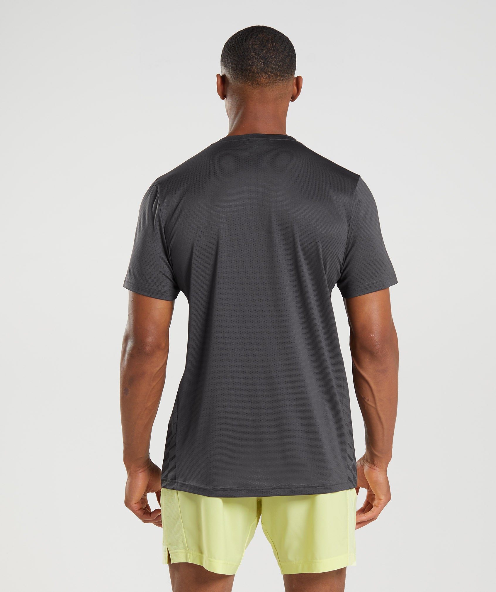gymshark-sport-graphic-t-shirt-onyx-grey-ss22