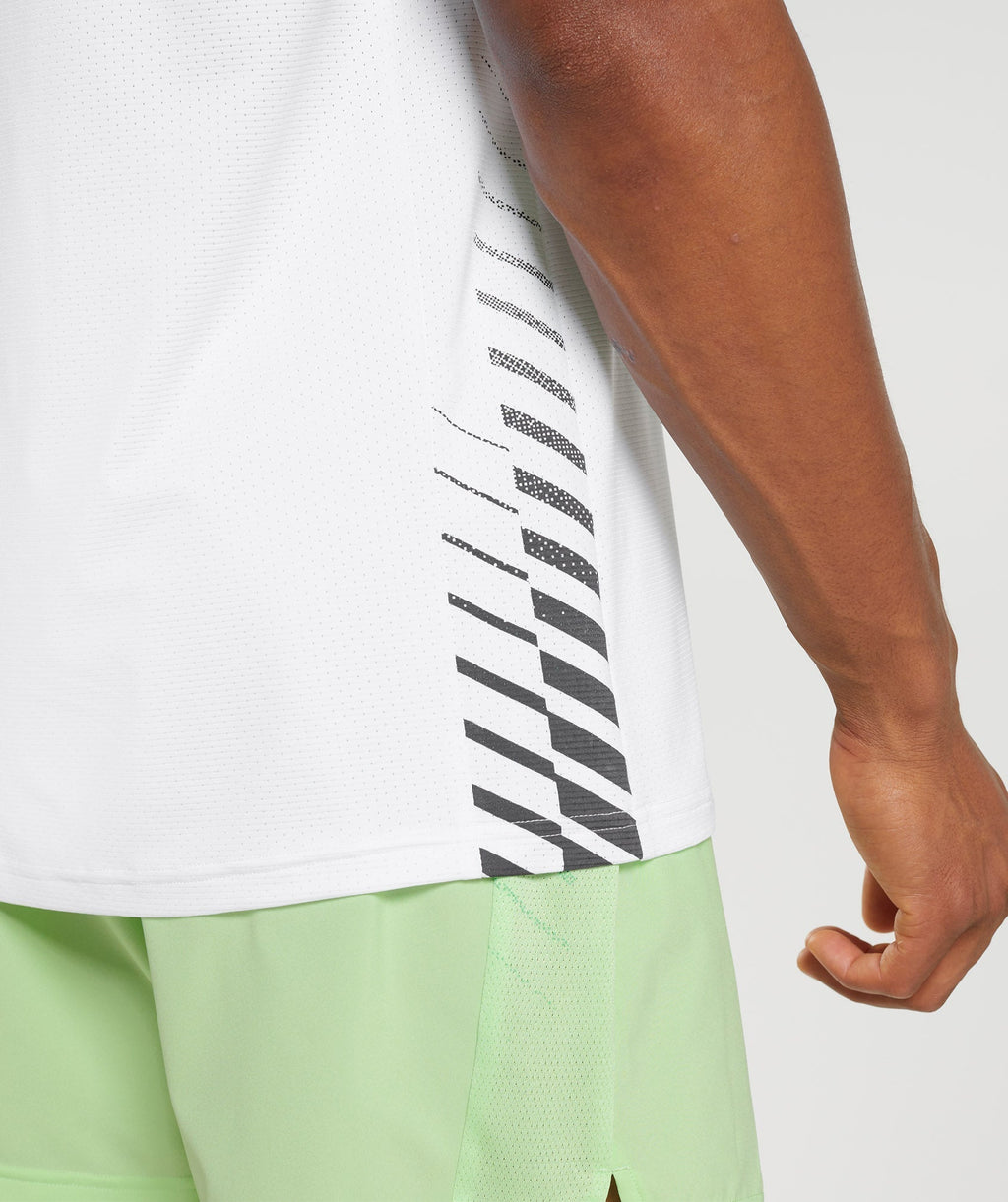 gymshark-sport-graphic-t-shirt-white-ss22