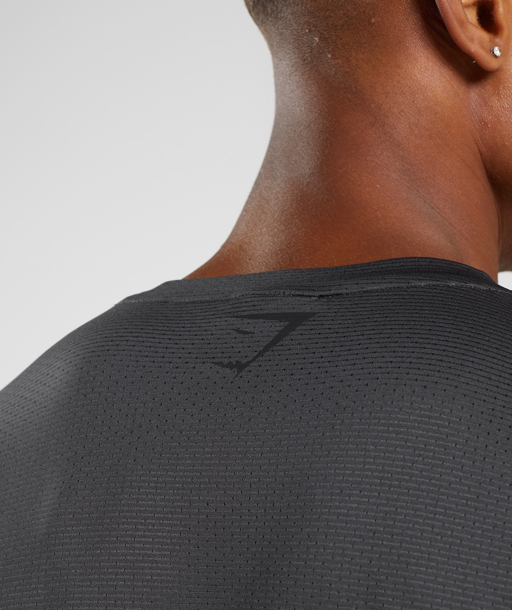 gymshark-sport-long-sleeve-t-shirt-onyx-grey-ss22