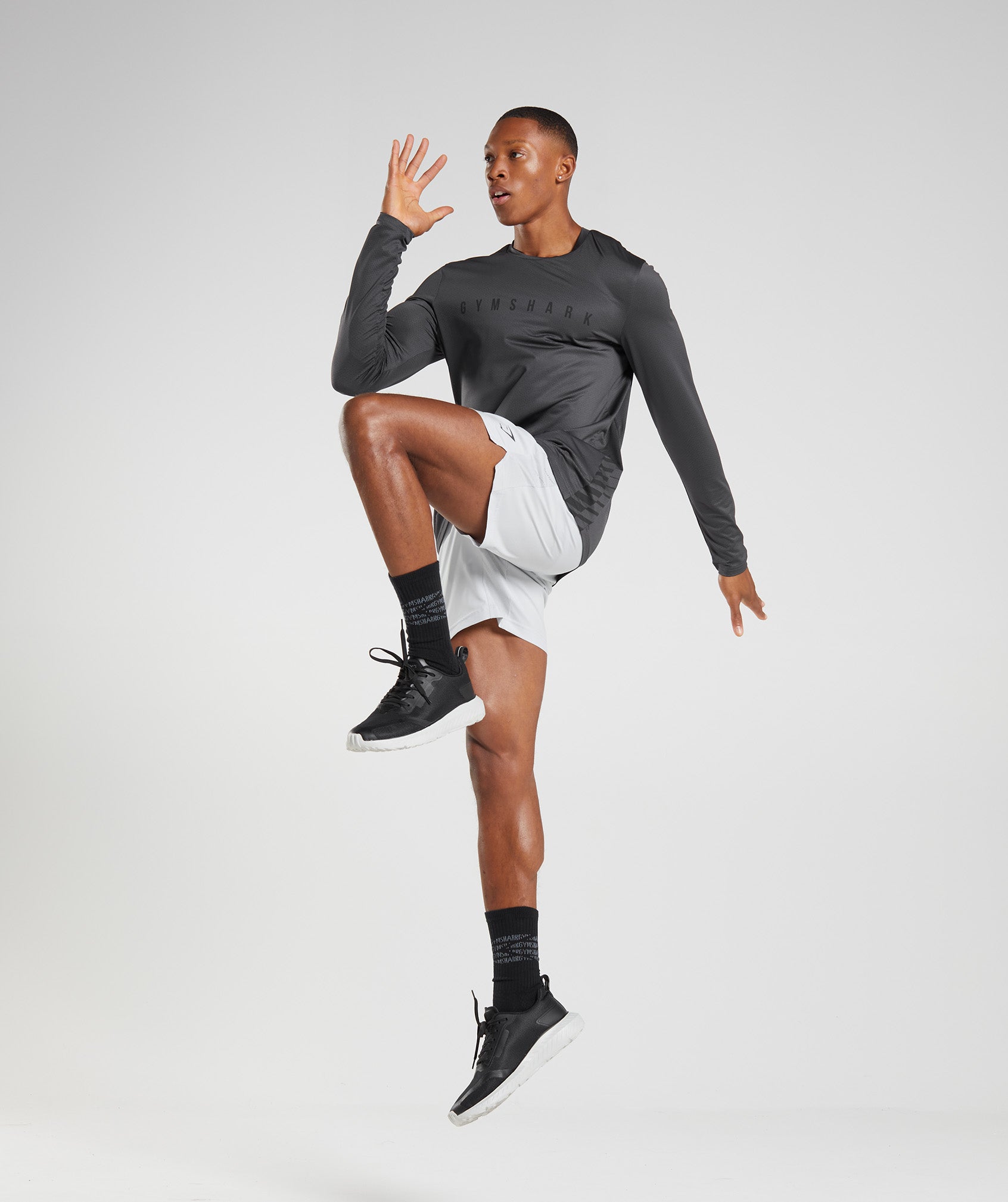 gymshark-sport-long-sleeve-t-shirt-onyx-grey-ss22