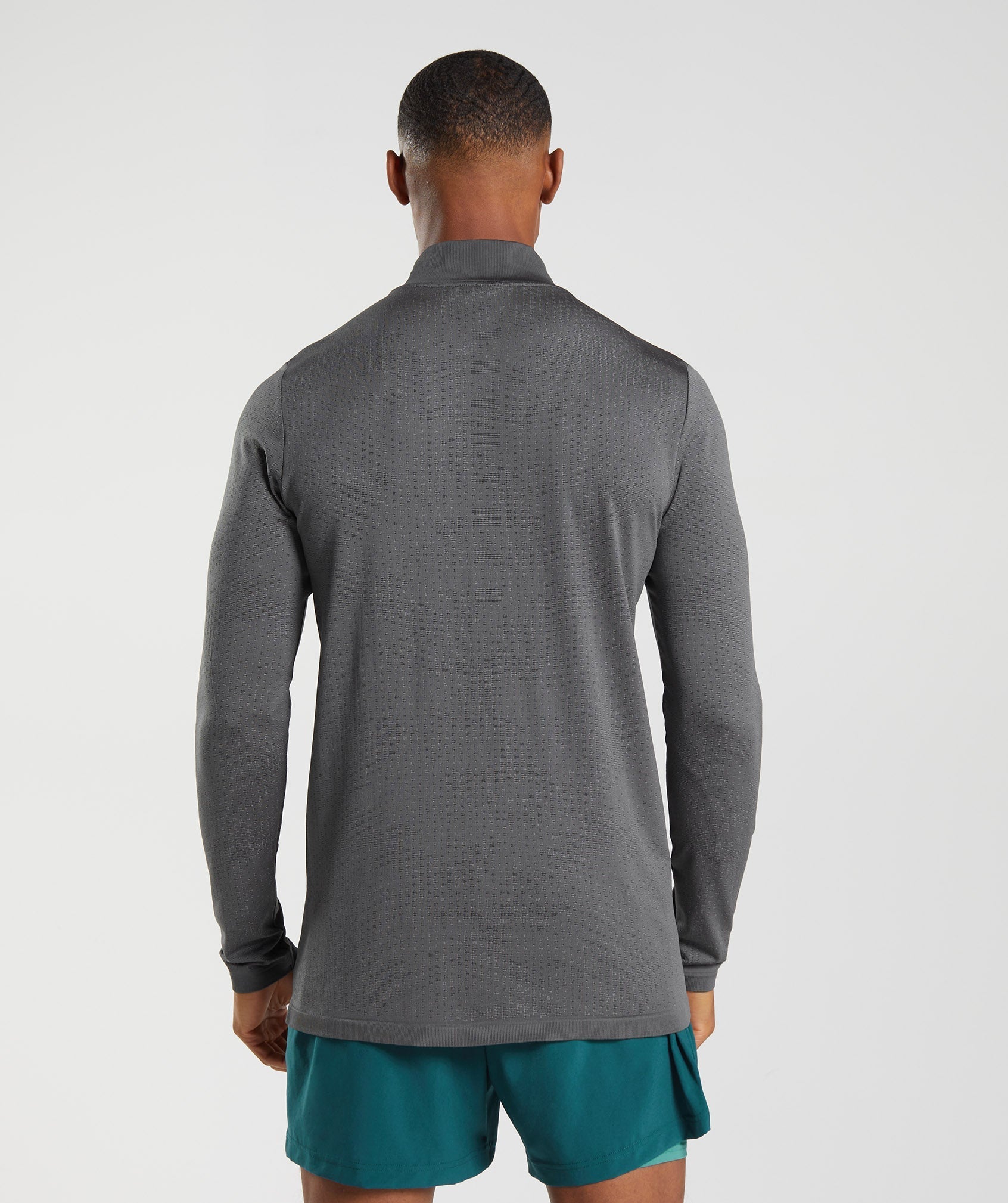 gymshark-sport-seamless-1-4-zip-silhouette-grey-black-aw22