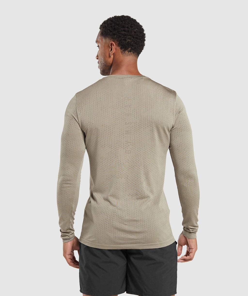 gymshark-sport-seamless-long-sleeve-t-shirt-linen-brown-camo-brown-aw23
