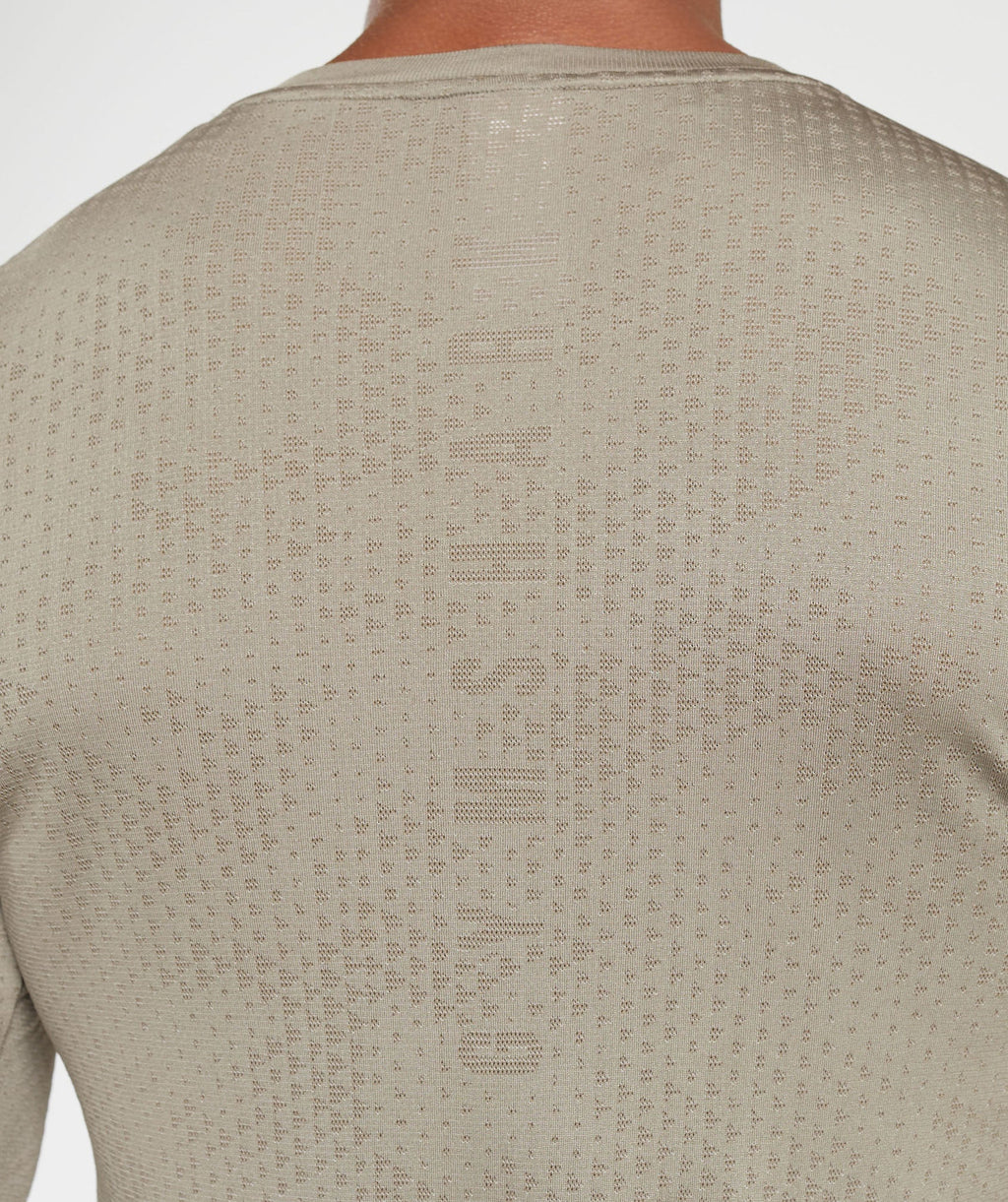 gymshark-sport-seamless-long-sleeve-t-shirt-linen-brown-camo-brown-aw23