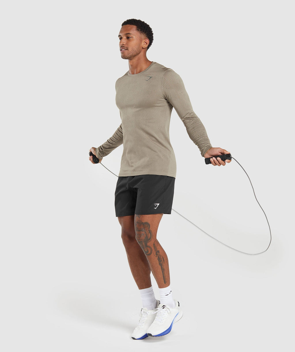 gymshark-sport-seamless-long-sleeve-t-shirt-linen-brown-camo-brown-aw23