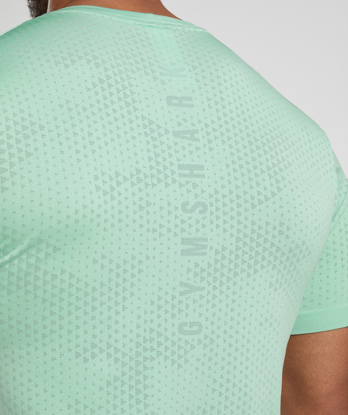 gymshark-sport-seamless-t-shirt-pastel-green-willow-green-ss23