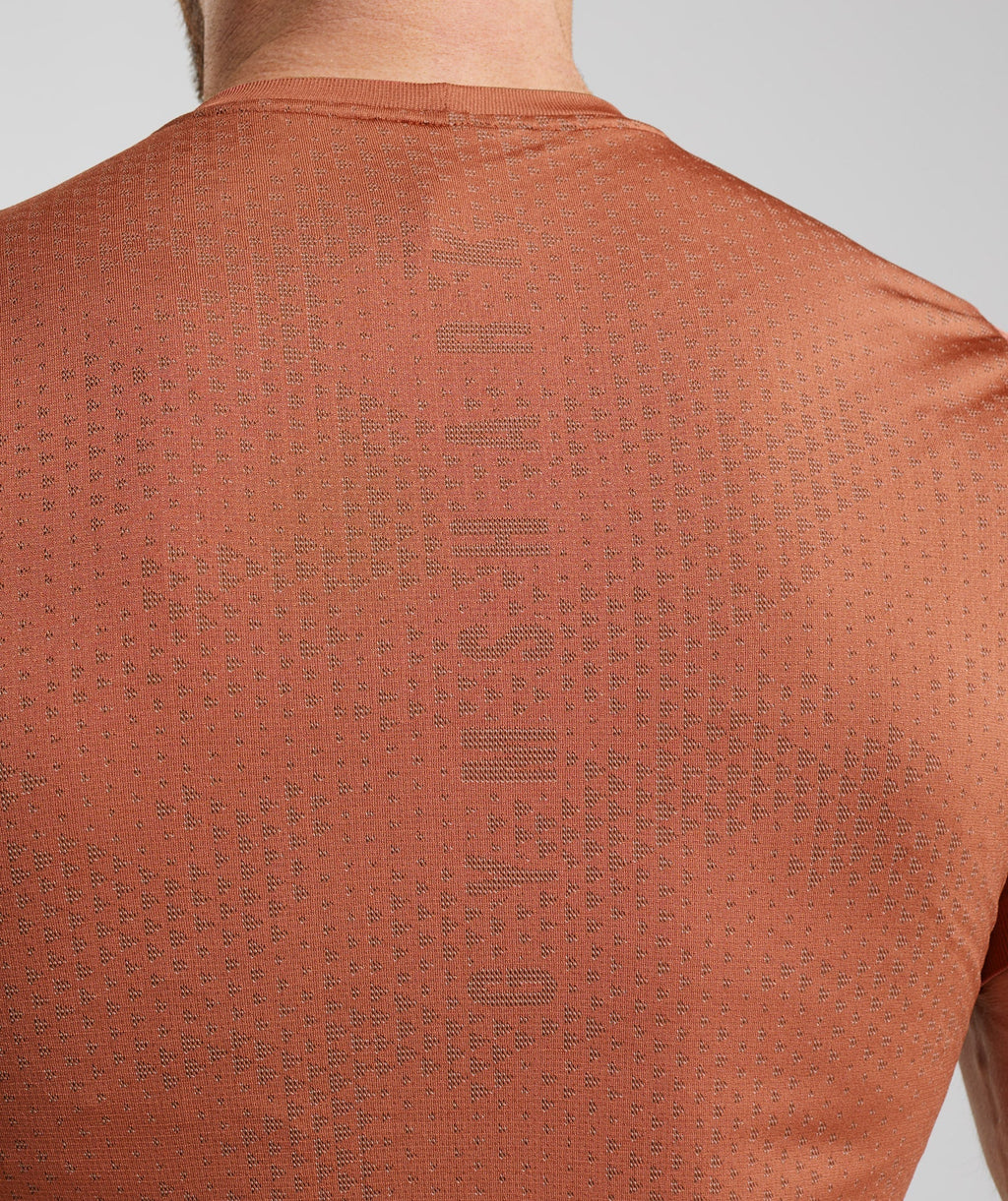 gymshark-sport-seamless-t-shirt-persimmon-red-warm-brown-ss23