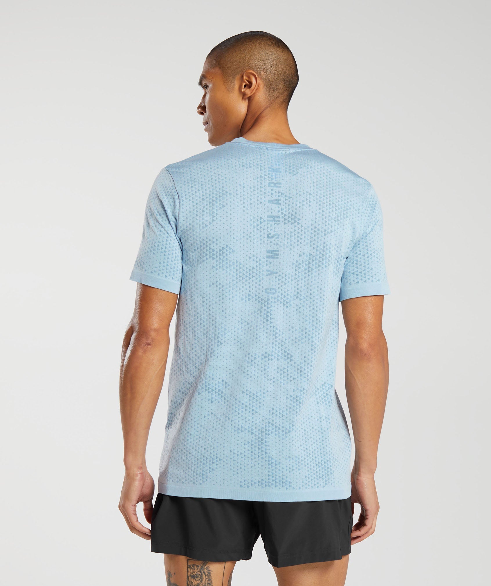 gymshark-sport-seamless-t-shirt-skyline-blue-denim-blue-ss23