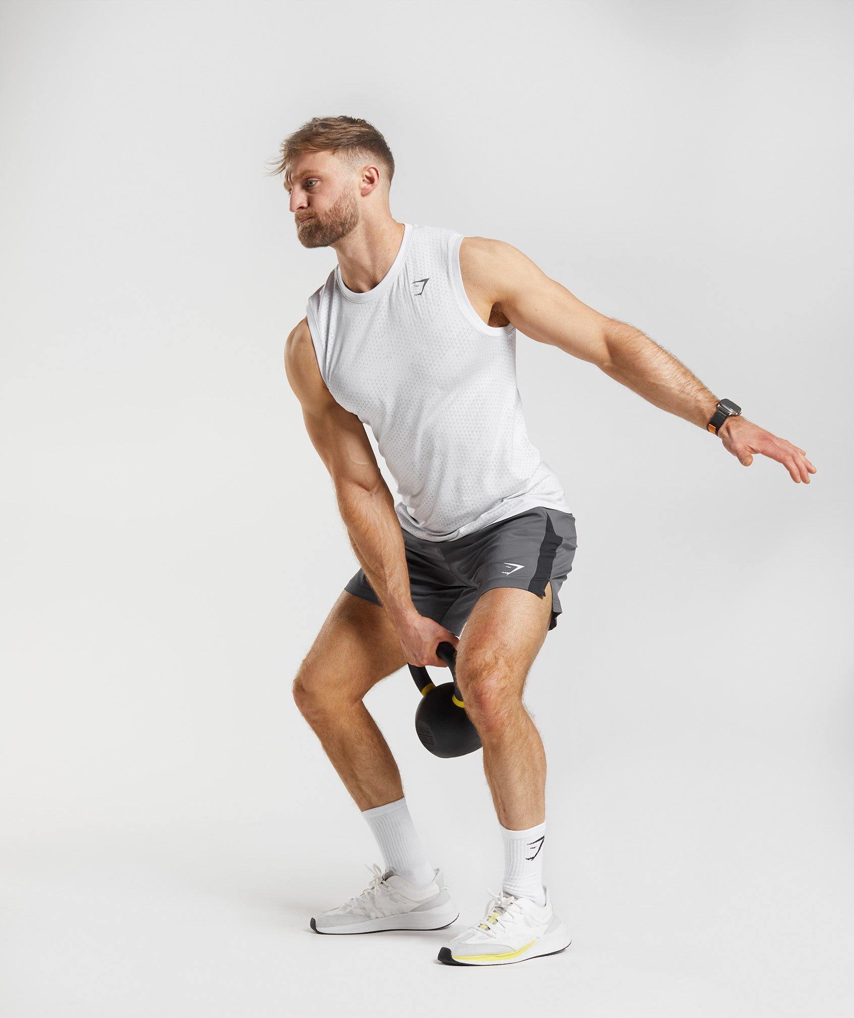 gymshark-sport-seamless-tank-white-smokey-grey-aw22