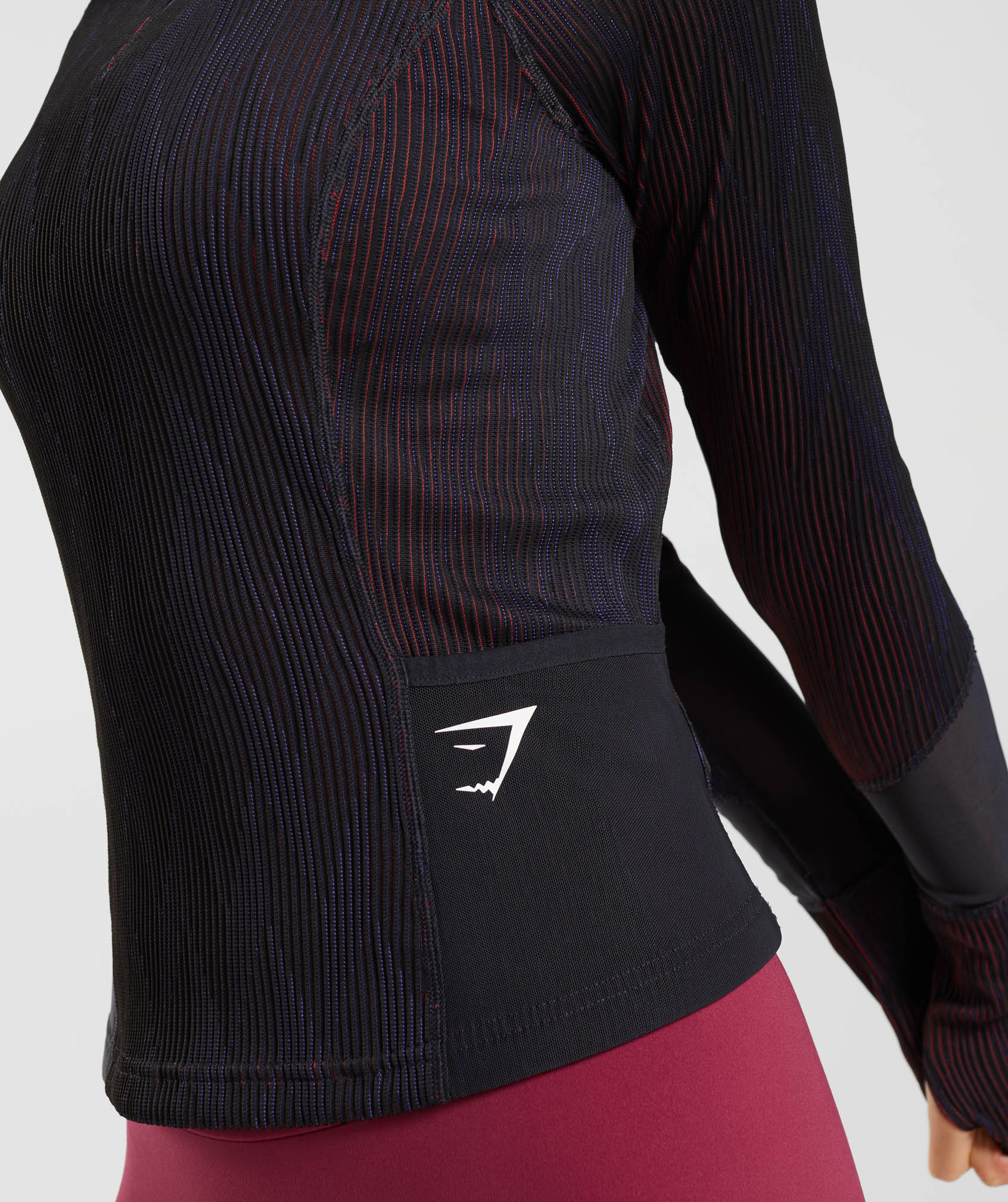 gymshark-sport-1-4-zip-black-neptune-purple-currant-pink-aw22