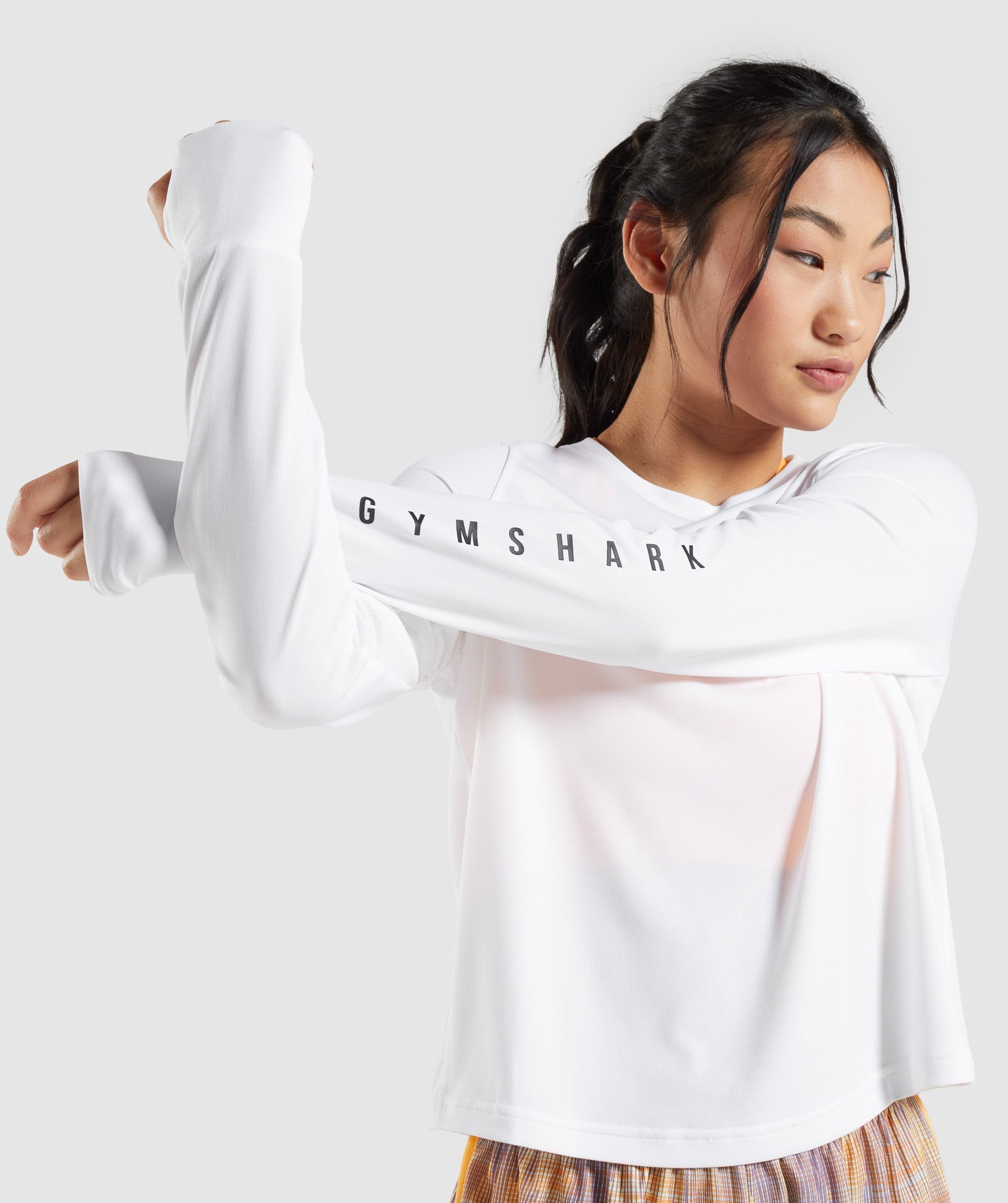 gymshark-sport-long-sleeve-t-shirt-white-ss22-1