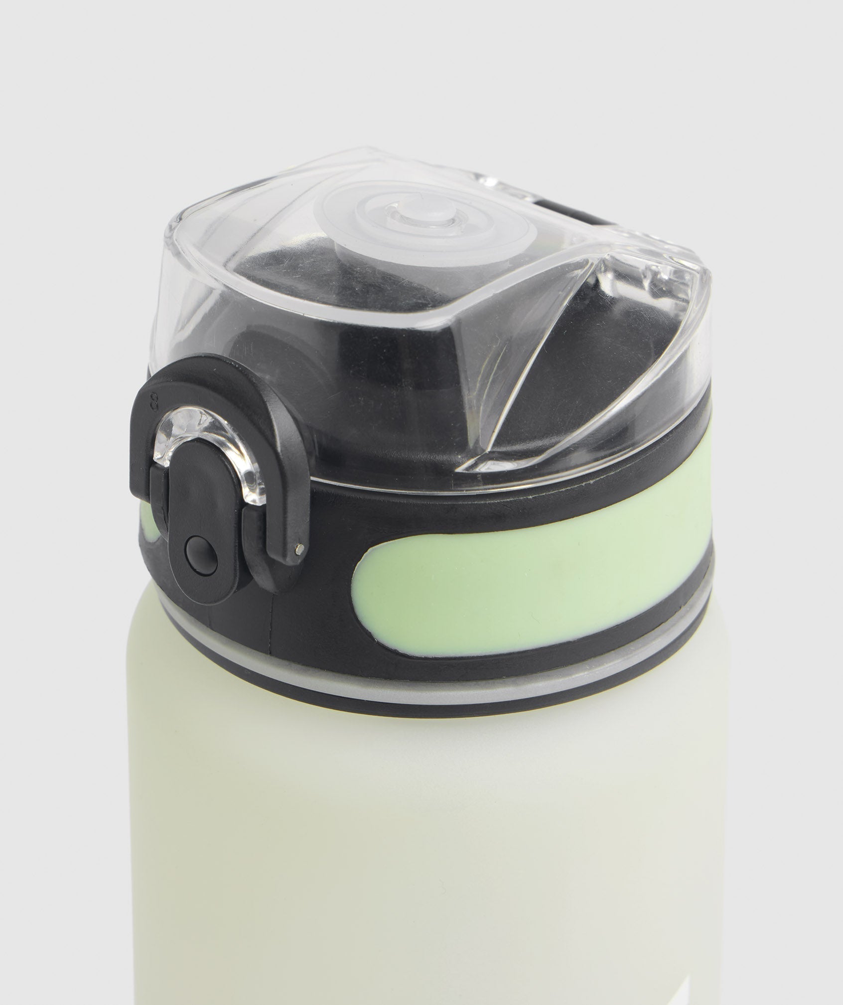 gymshark-sports-bottle-flora-green-desert-sage-green-ss23