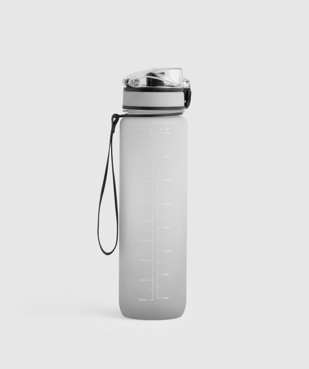 gymshark-sports-bottle-river-stone-grey-drift-grey-ss23