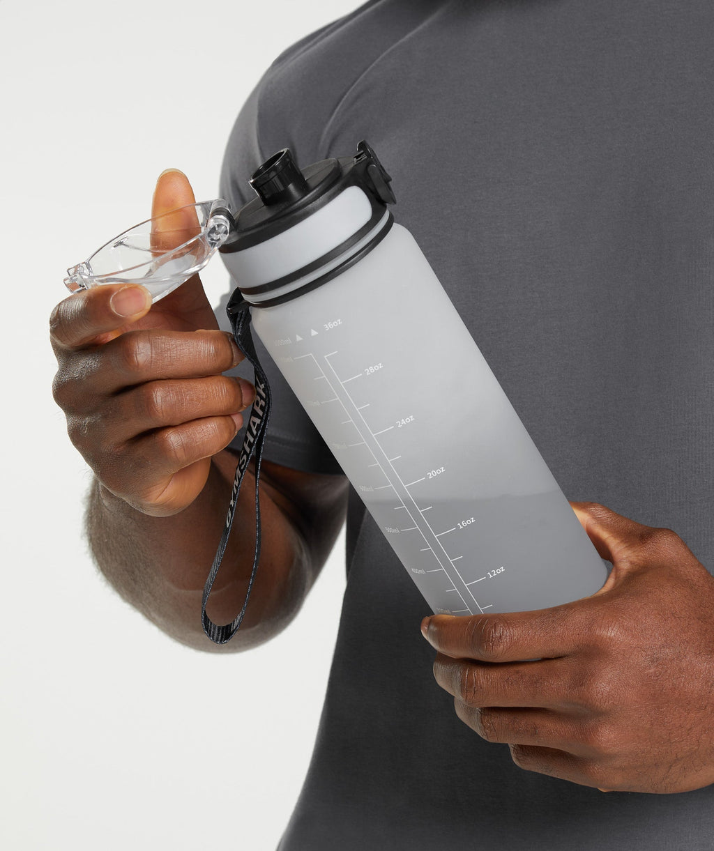 gymshark-sports-bottle-river-stone-grey-drift-grey-ss23